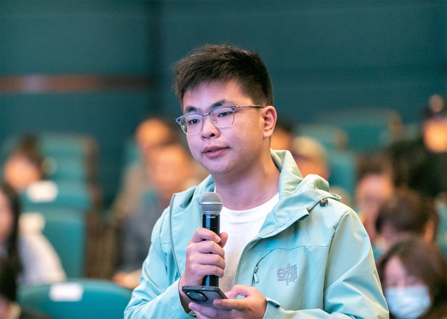 中国开源能否打破技术霸权？与AI同写作文？九问九答|讲堂176-2④
