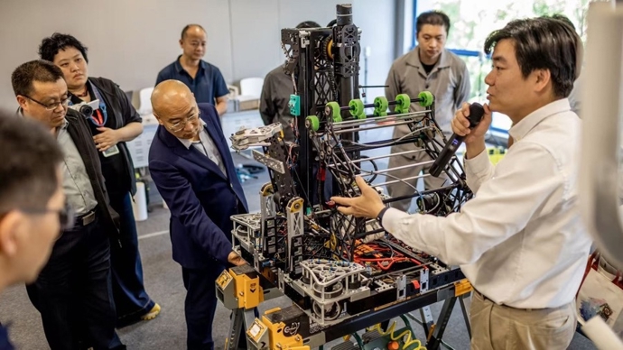 AI 基础教育课程如何深度融合发展？这场研讨会探索创新人才培养新路径